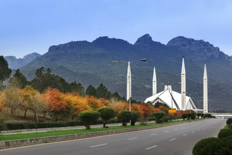 Islamabad City Tour with Faisal Mosque and Lake View Park